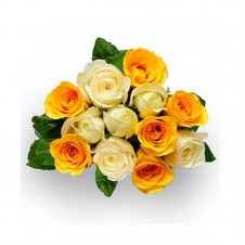 Promo White and Yellow Roses in a Bouquet