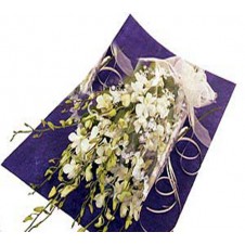 Elegant White Dendrobium Orchids in a Bouquet