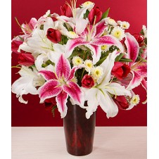 Fresh Cut Mixed Flowers Arrange in a Vase 1
