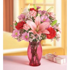 Combine Colors of Pink & Red Flowers in a Vase