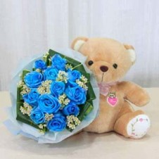 Holland Blue Roses in a Bouquet Small Size Bear