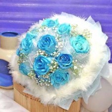 12 pcs. Imported Holland Blue Roses 1 in a Buoquet