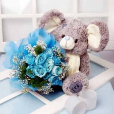 Holland Blue Roses in a Bouquet  w/ Stuff Toy