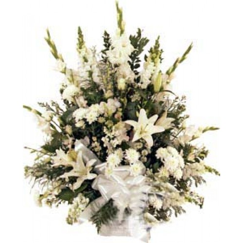 All-White Sympathy in a Bouquet