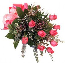 1 dozen Pink Roses in Bouquet