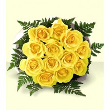 One dozen Yellow Roses in a Bouquet