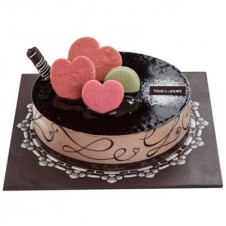 DARK GLAZE CHOCOLATE CAKE by Tous les Jours