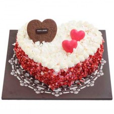 STRAWBERRY HEART CAKE