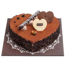 CHOCOLATE CRUNCH HEART CAKE by Tous les Jours