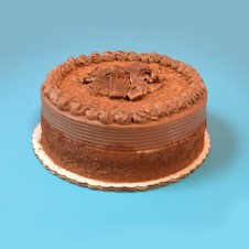 Nestle Crunch Cake by Cake2Go